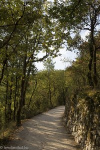 Fußweg zum Felsendorf Saint-Cirq-Lapopie