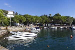 Der kleine Hafen von Duino Aurisina