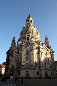 Sicht vom Neumarkt auf die Kirche