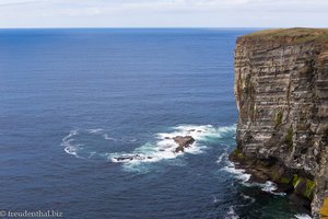 Blick zu den Klippen von Marwick Head