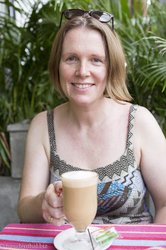 Anne auf dem Balkon des Le Petit in Cartagena.