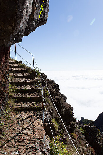 in Fels geschlagene Wege