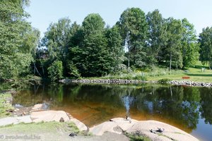 Badestrand am Ufer der Akerselva bei Oslo