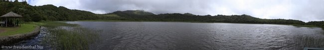 Blick über den Grand Etang Lake auf Grenada