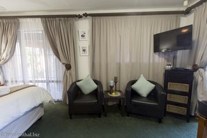 Wohnbereich im Zimmer der Ndiza Lodge in St. Lucia