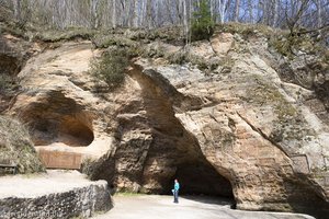 die Gutmannshöhle im Gauja Nationalpark