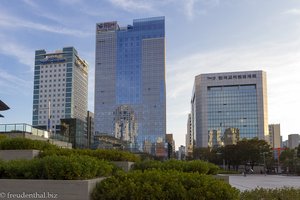 Der Platz vor der Busan Station - Hauptbahnhof