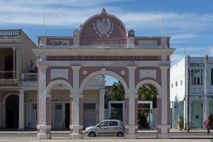 Triumphbogen beim Parque José Martí in Cienfuegos