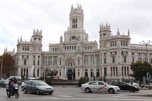 Plaza de Cibeles, Palacio de la Comunicaciones