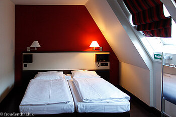 unser Schlafzimmer im nh Hotel Wien
