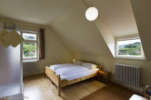 großes Zimmer im Berggasthof Goldenes Kreuz in Gunzesried