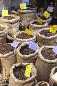 Kaffee im Essex Street Market von New York