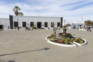 Palacio Spínola an der Plaza de la Constitución