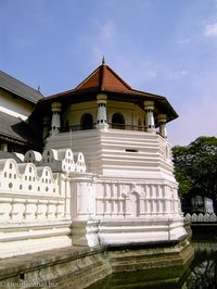 Beim Zahntempel von Kandy