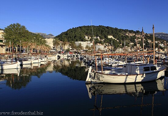 Der Hafen von Port de Sóller
