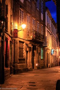 Abendstimmung in den Gassen von Santiago de Compostela