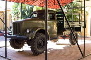 Militärlaster im Museo Nacional de Lucha contra Bandidos