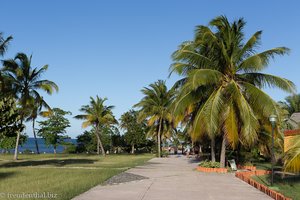 Strandpromenade bei der Playa Guardalavaca