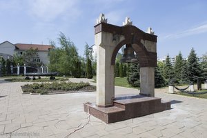 Miniglockenturm beim Soldatenfriedhof von Chisinau