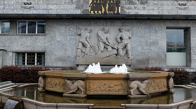 Brunnen am Rathaus von Oslo
