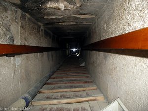 70-Meter-Steilgang nach draußen