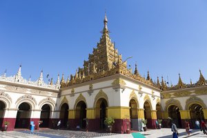 Besuch der Mahamuni-Pagode von Mandalay