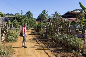 Anne bei den Kaffeebauern von Laos