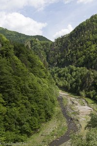 Blick zur Cetatea Poenari im Argestal