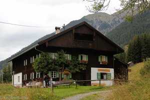 Hütte bei Rinnen