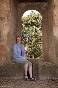 Anne in einem Fenster auf dem Gemp