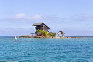 Kleines Haus beim Korallenriff Punta Brava nördlich der Isla Grande
