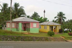bunte Häuser auf Samana