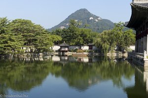 Der Bukaksan im Hintergrund