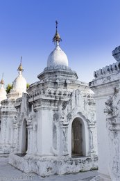 beim Größten Buch der Welt in der Kuthodaw-Pagode