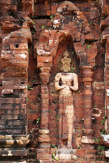 Tempelwächter im Cham-Tempel der Gruppe C im Heiligtum Mỹ Sơn, Vietnam