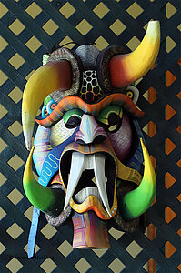 Bunte Maske der Burocas - Danza de los Diablitos-Zeremonie