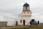 Der Leuchtturm auf Brough of Birsay, einer Gezeiteninsel