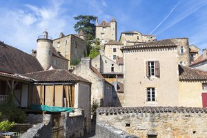 in den Gassen von Puy-l'Évêque