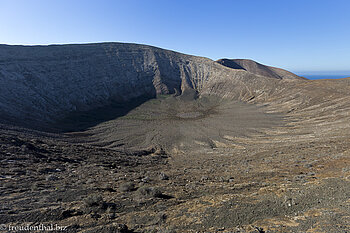 Der erste Blick in den Krater der Caldera Blanca
