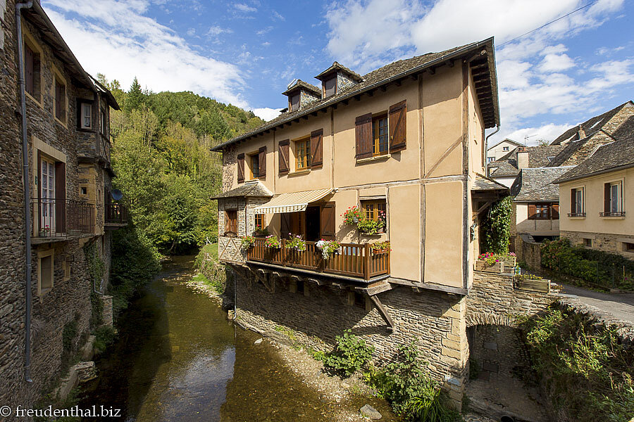 Blick durch die Gassen von Estaing | Midi-Pyrenäen