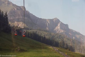 Blick aus der Gondel zum Pilatus-Massiv