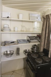 Küche in einer Hütte im Resorts des Nwanedi Nature Reserve