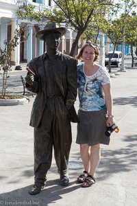 Anne und der schöne Mann beim Paseo del Prado