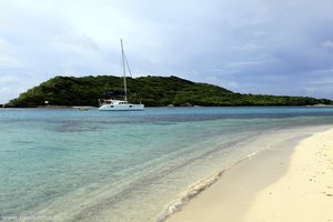 Blick von Petit Bateau nach Petit Rameau