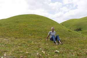 Lars im Grünen des Daereungwon-Parks