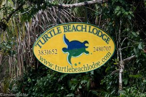 Wegweiser zur Schildkrötenstrand-Lodge