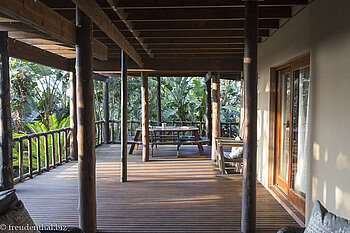 die Terrasse bei der Ndiza Lodge in St. Lucia