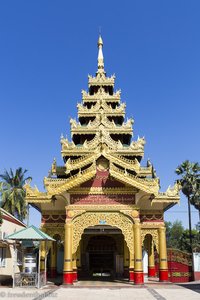 Pagodenturm in der Shwemawdaw Pagode in Bago