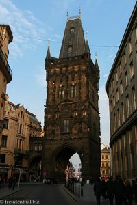 Durch den Pulverturm auf den Altstädter Ring