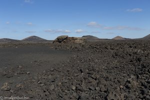 Nördlich der Caldera de los Cuervos ist die Lava schroff